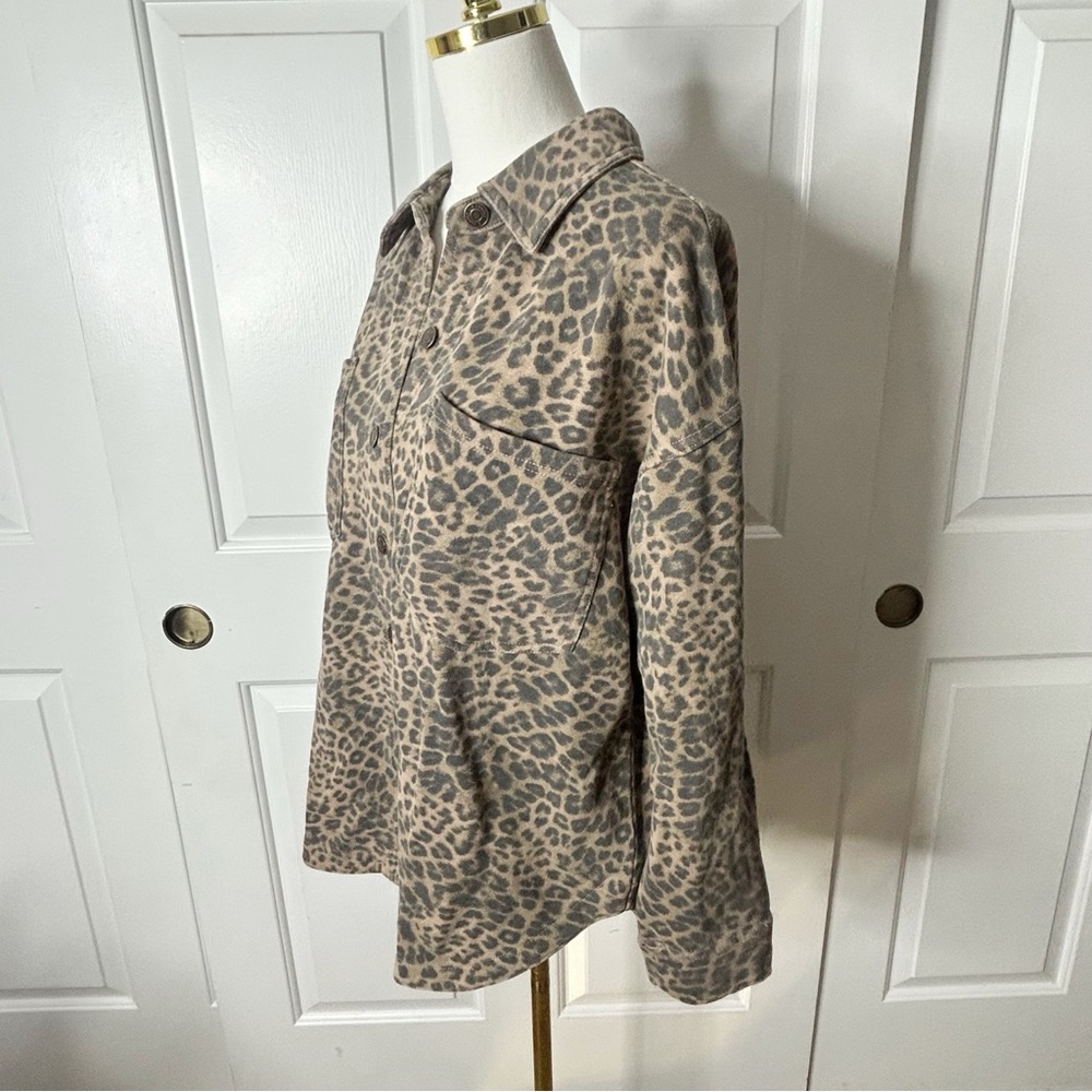 Z Supply (size L) ALL DAY KNIT LEOPARD JACKET
NWT - Picture 6 of 7